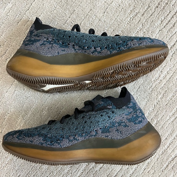 Yeezy Boost 380 - Picture 7 of 8